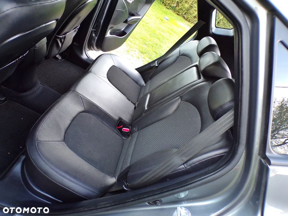 Hyundai ix35 1.6 2WD Comfort - 23