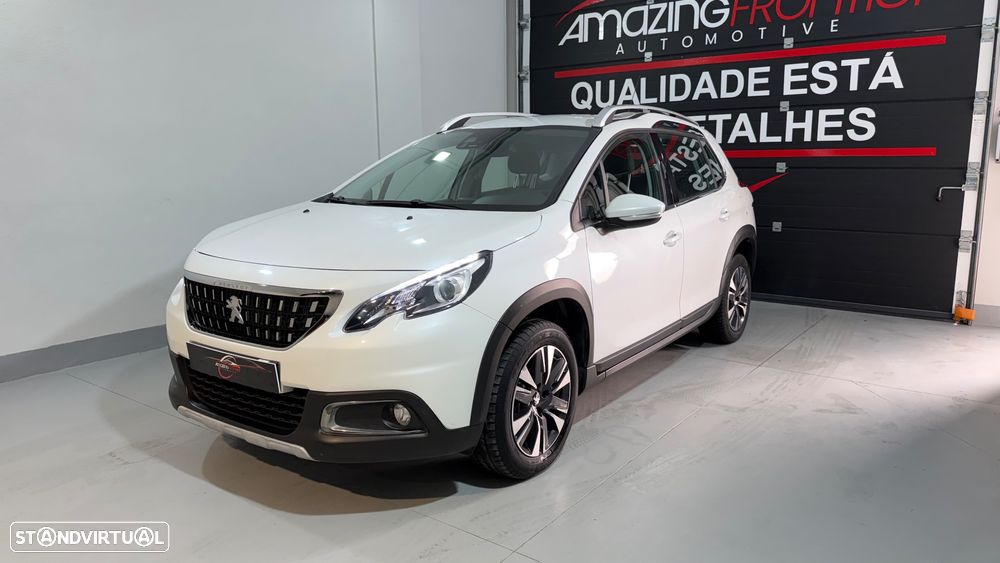 Peugeot 2008 1.2 PureTech Allure - 3