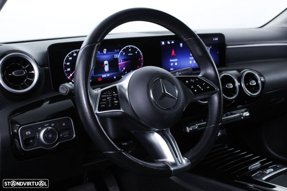Mercedes-Benz A 200 d 8G-DCT Progressive Advanced - 23