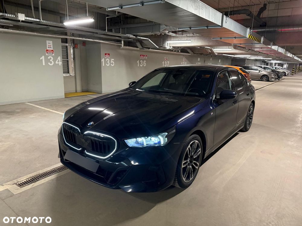 BMW Seria 5 520d mHEV M Sport - 14