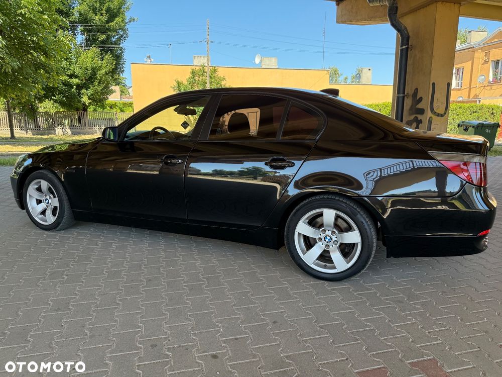 BMW Seria 5 530i - 22