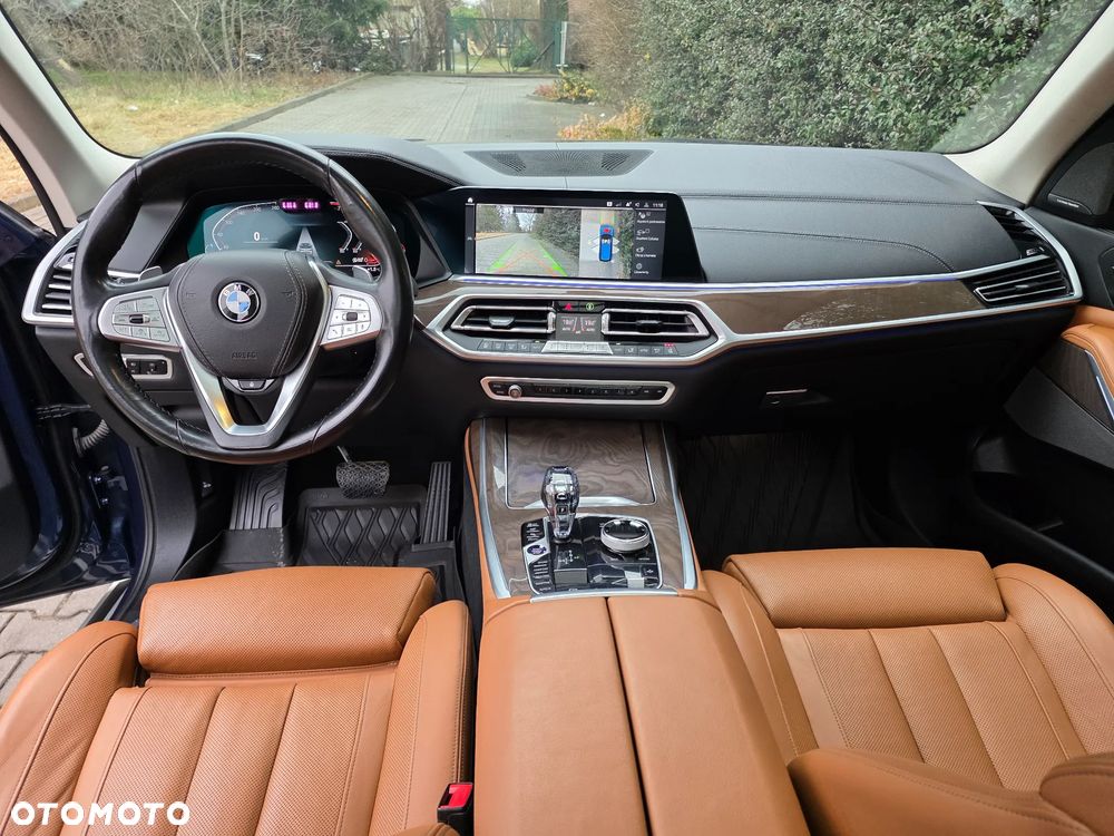BMW X7 xDrive40i - 26