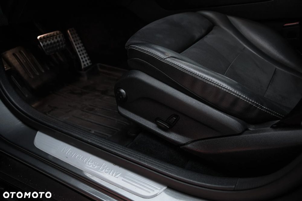 Mercedes-Benz GLC 300 4-Matic - 17