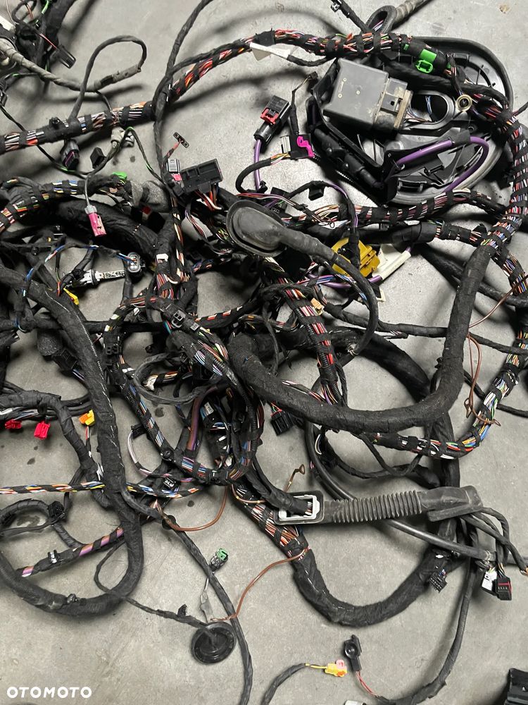 SKODA OCTAVIA IV KOMBI WIĄZKA INSTALACJA WNĘTRZA - 9