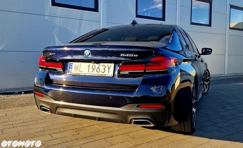 BMW Seria 5 545e xDrive M Sport sport - 11