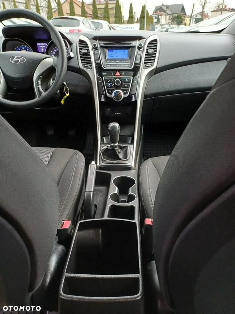 Hyundai i30 1.4 Classic + - 18