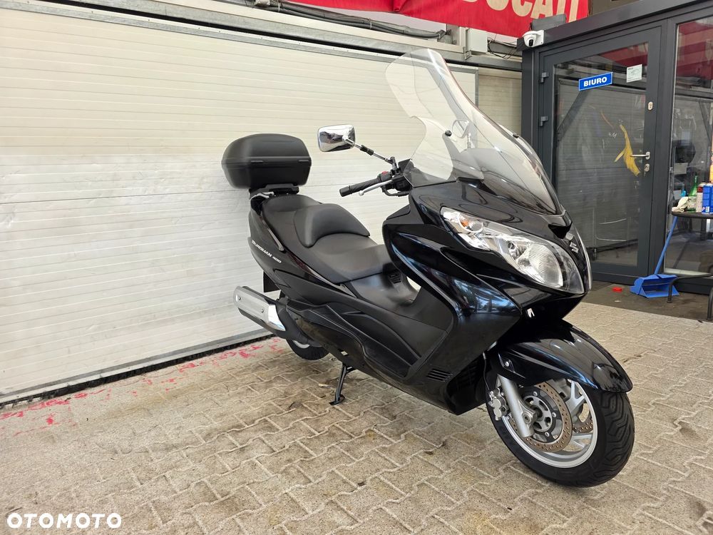 Suzuki Burgman - 4