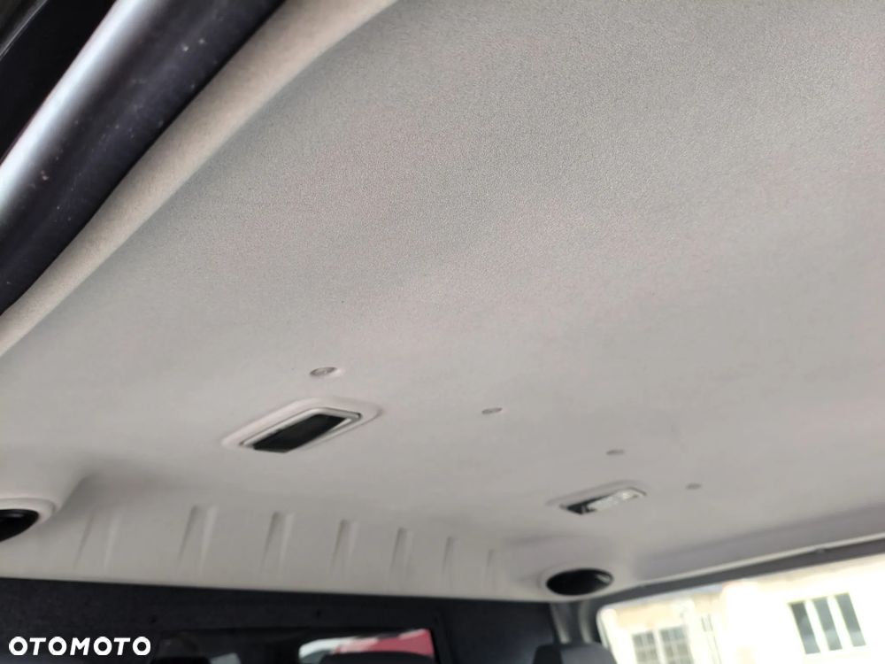 Volkswagen Transporter - 16