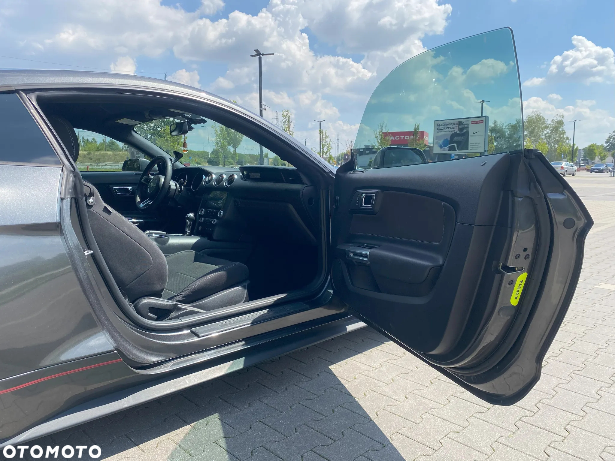Ford Mustang - 29