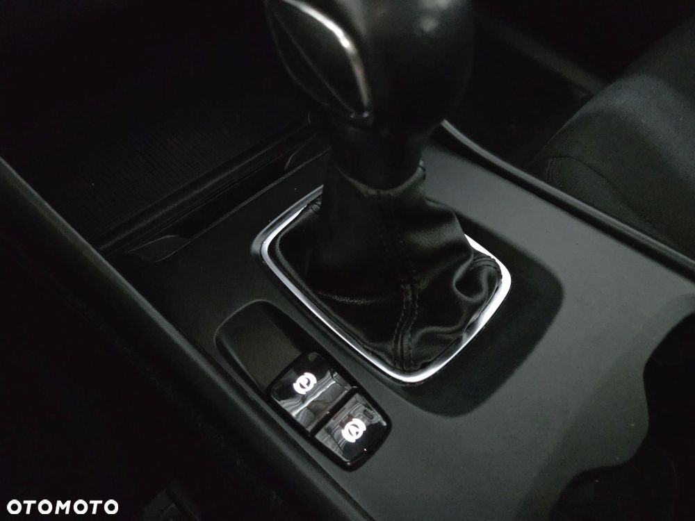 Volvo XC 40 T3 Momentum Core - 24