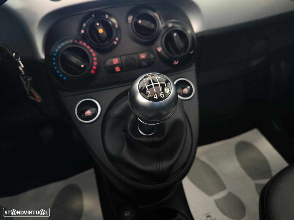 Fiat 500C 1.0 Hybrid Connect - 18