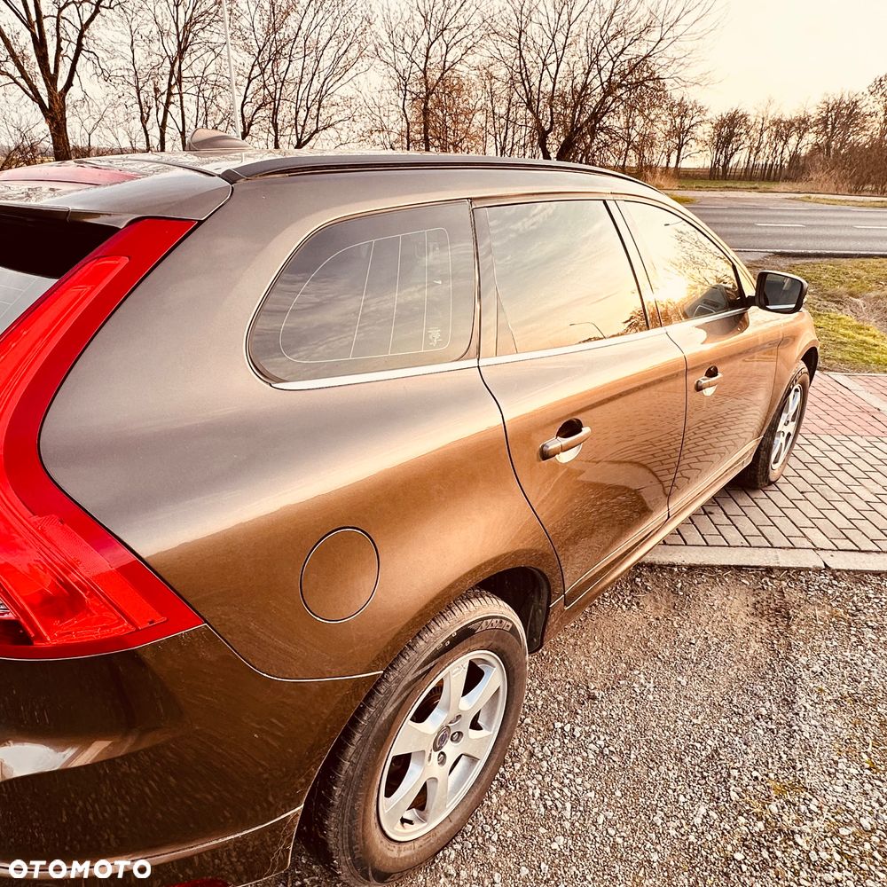 Volvo XC 60 D3 Momentum - 19