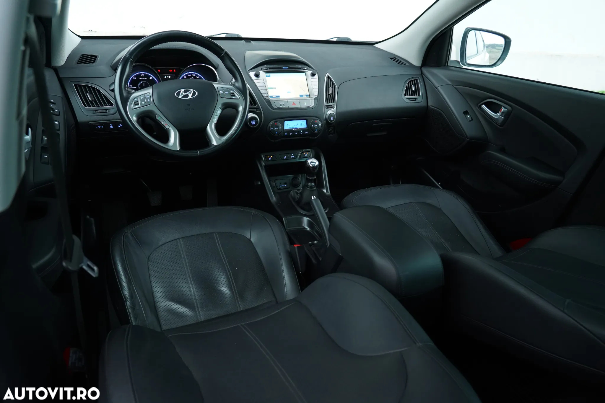 Hyundai ix35 2.0 CRDI 4WD Premium - 11