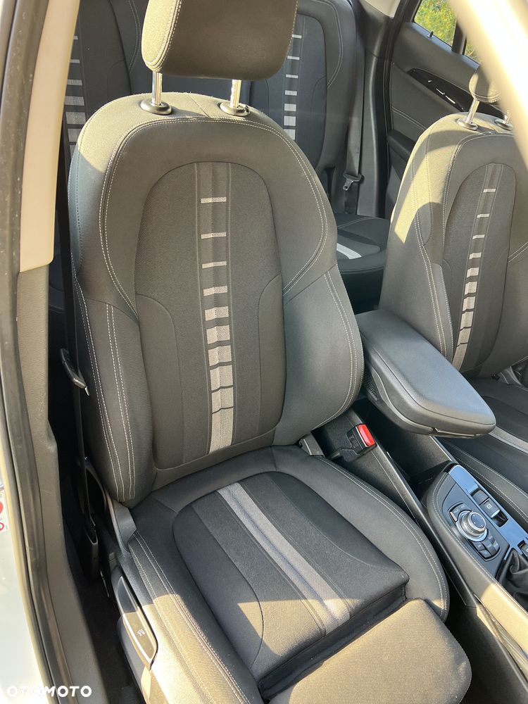 BMW X1 xDrive25d Sport Line - 16