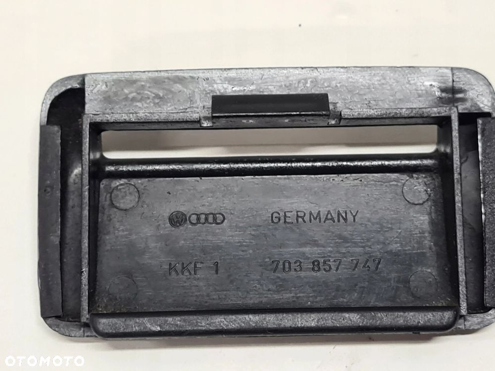 VW T5 regulacja prowadnica pasa tył 703857747 - 2