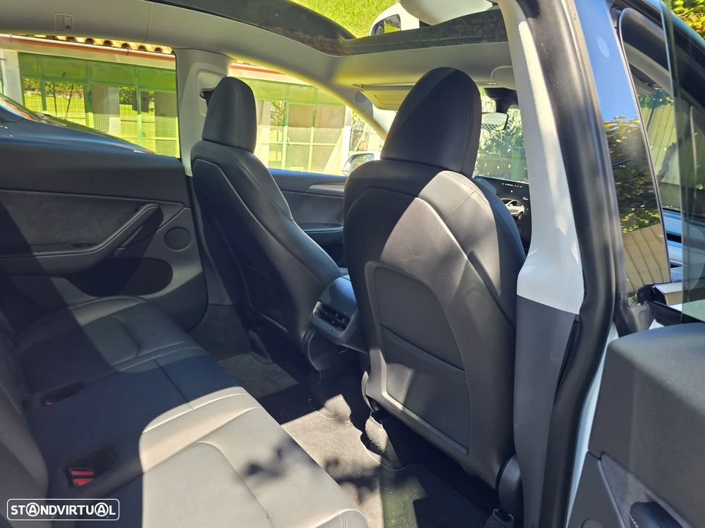 Tesla Model Y Standard - 16