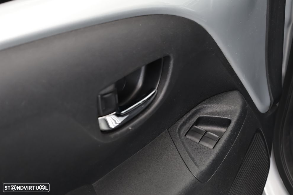 Citroën C1 1.0 VTi Shine ETG - 23