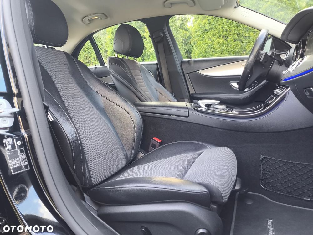 Mercedes-Benz Klasa E 220 d 9G-TRONIC Exclusive - 13