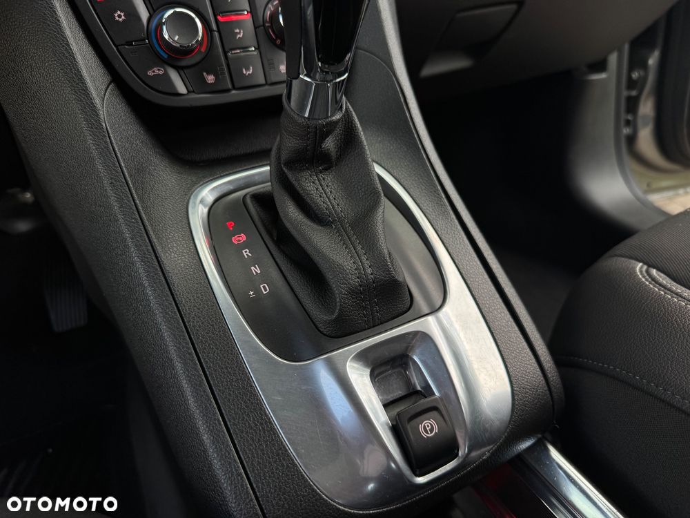 Opel Meriva - 12