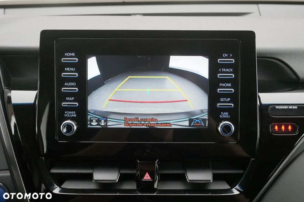 Toyota Camry 2.5 Hybrid Comfort CVT - 18