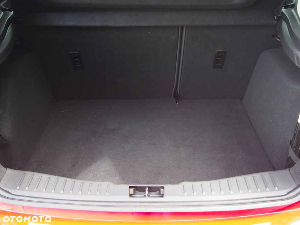 Ford Focus 1.0 EcoBoost 99g Start-Stopp-System Business Edition - 35