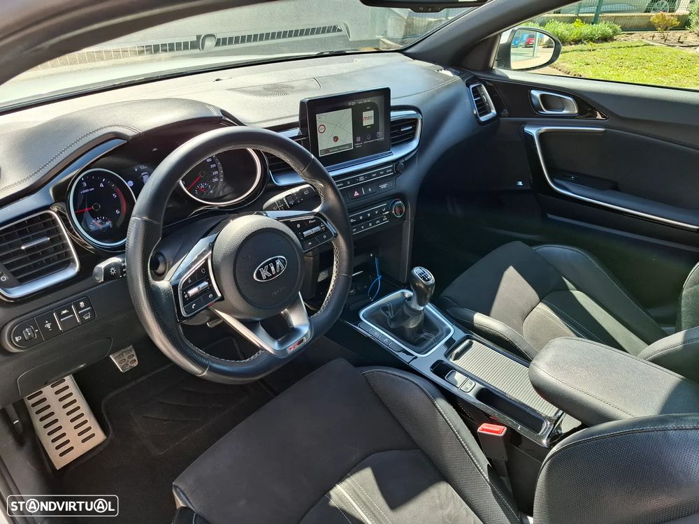 Kia ProCeed 1.6 CRDi GT Line+SRF - 10