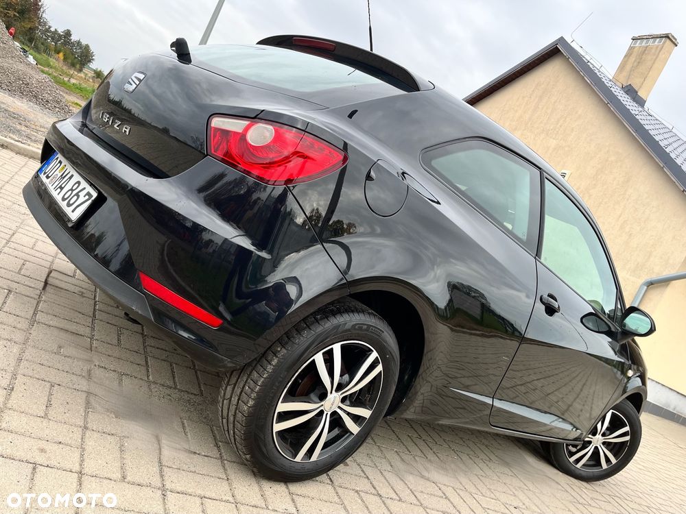 Seat Ibiza 2014 photo 2
