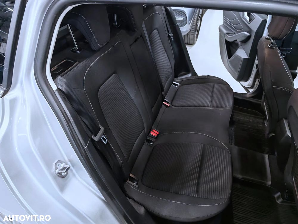 Ford Focus 2.0 EcoBlue Active Business - 24