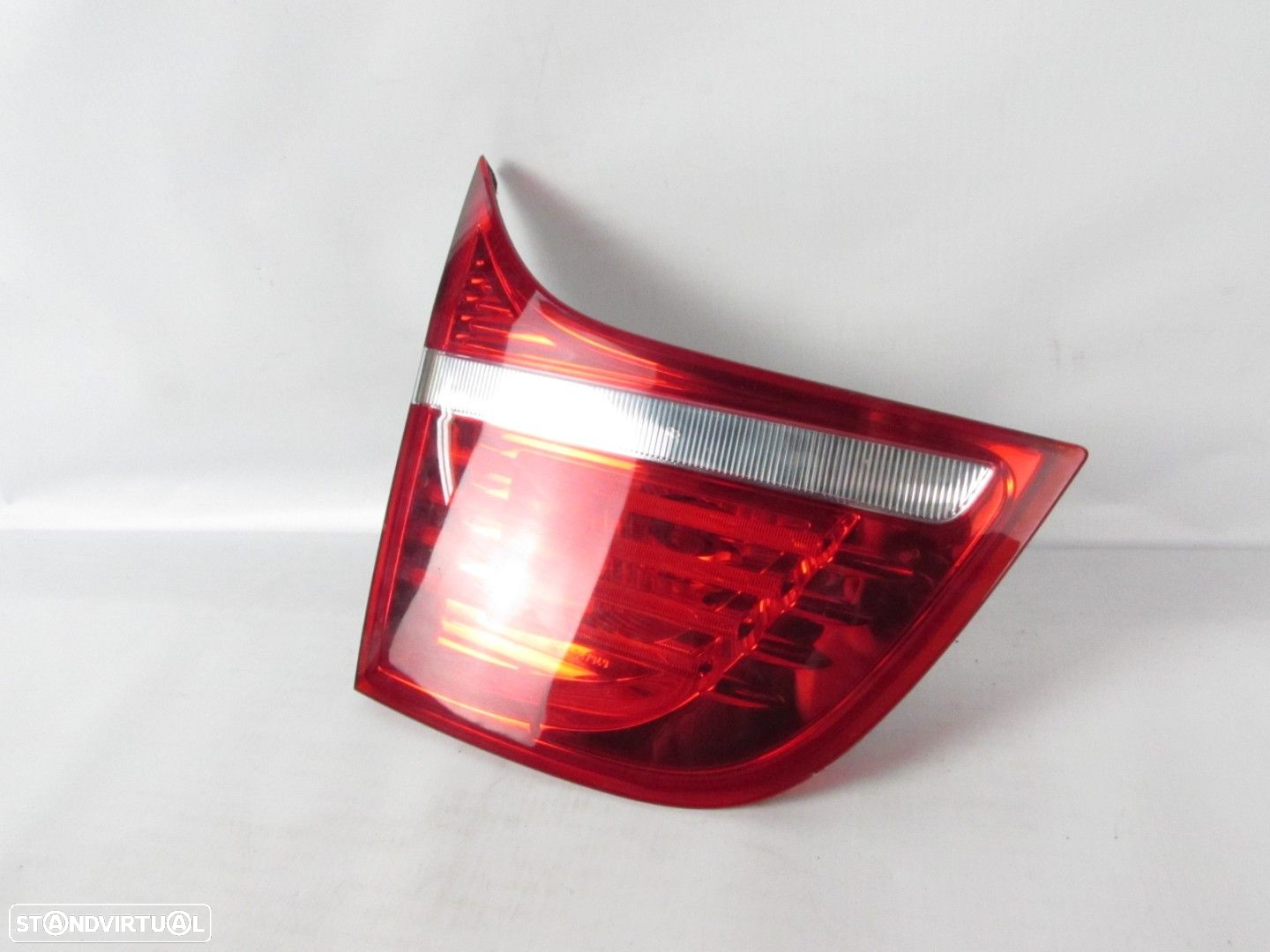 Farolim da mala Esquerdo Seminovo/ Original BMW X6 (E71, E72) 63217179987 - 2