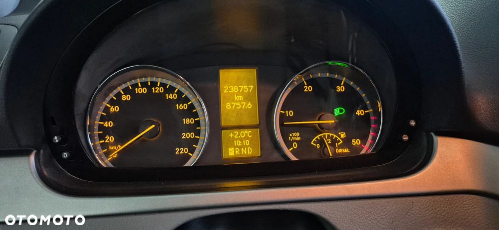 Mercedes-Benz Viano 2.8 CDI Trend (d³ugi) - 11