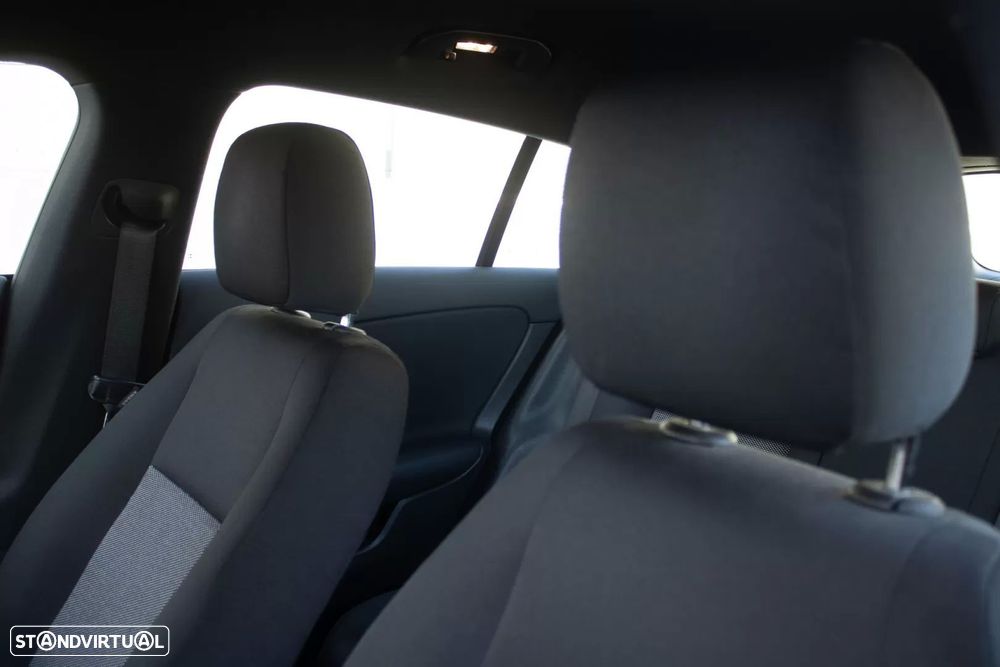 Mercedes-Benz CLA 180 d Shooting Brake Progressive Aut. - 12