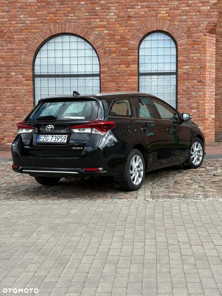 Toyota Auris 1.4 D-4D Premium Comfort - 5