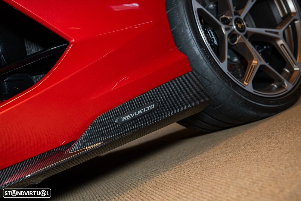Lamborghini Revuelto 6.5 V12 - 15