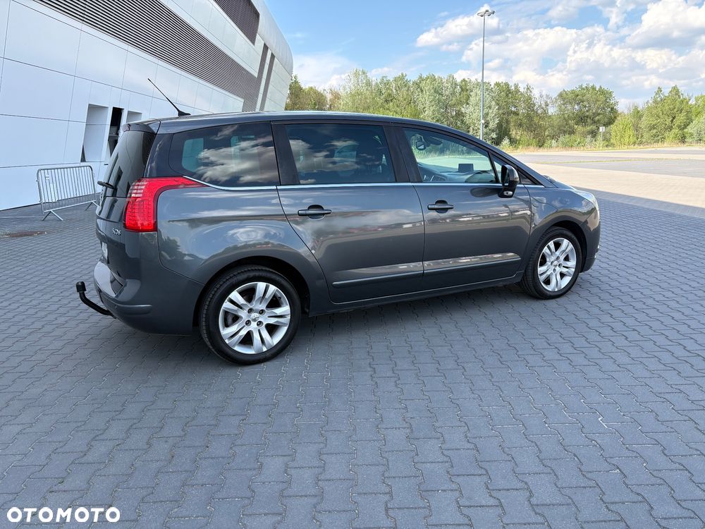 Peugeot 5008 HDI FAP 110 Platinum - 4