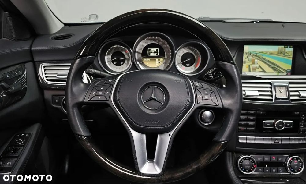 Mercedes-Benz CLS 350 BlueEFFICIENCY - 11