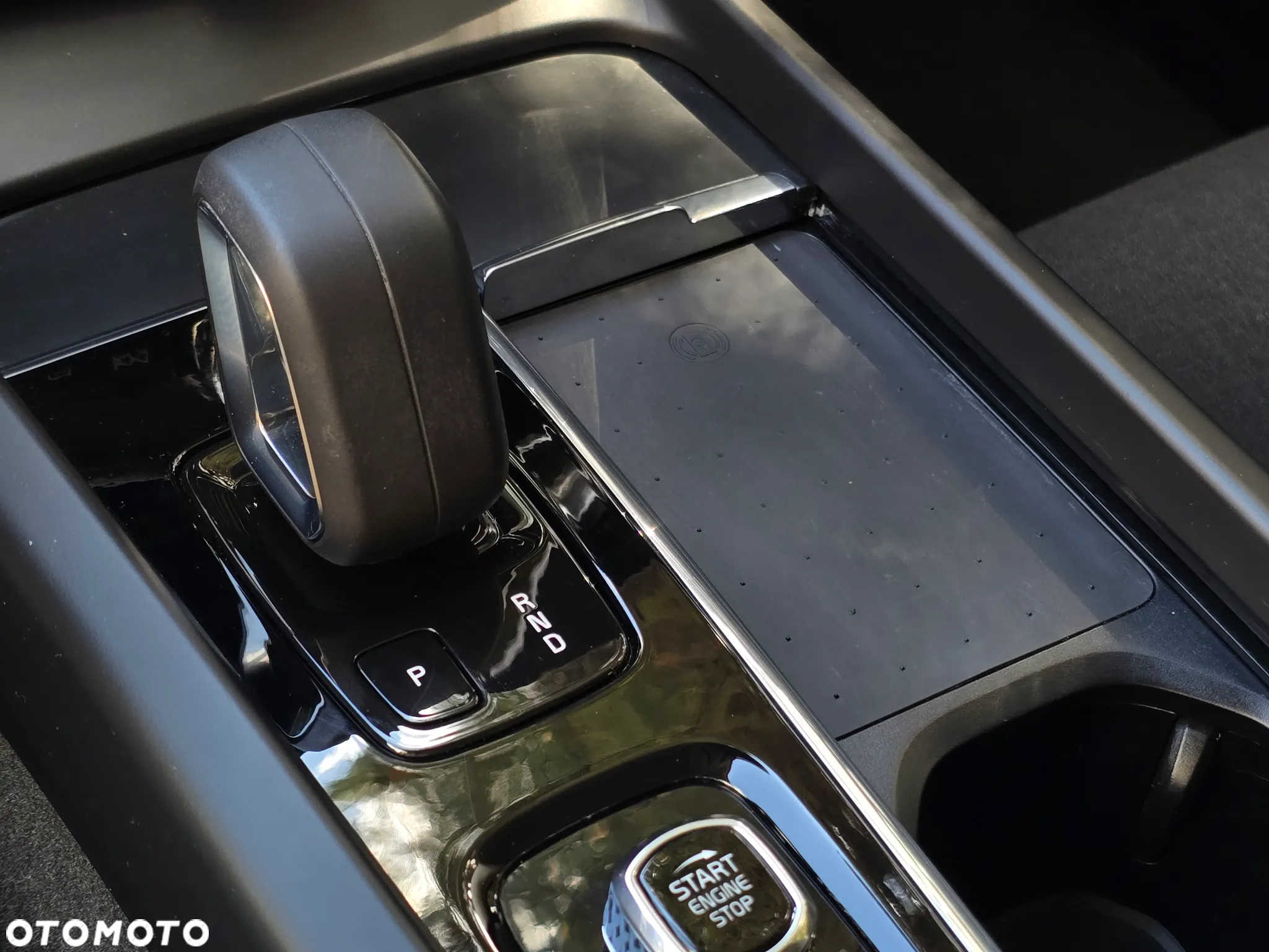 Volvo XC 60 D4 Momentum Pro - 26