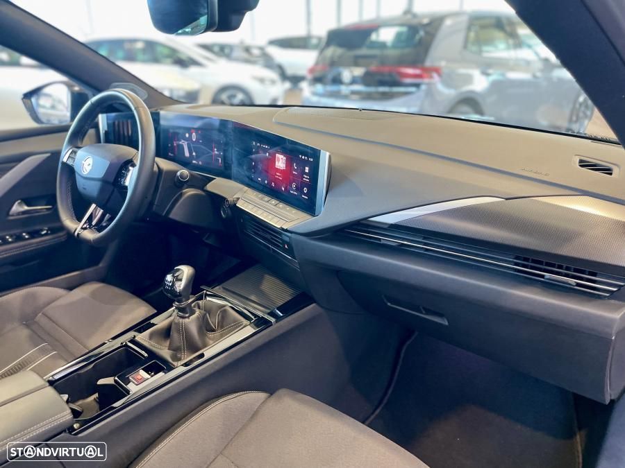 Opel Astra Sports Tourer 1.2 T GS Line - 37