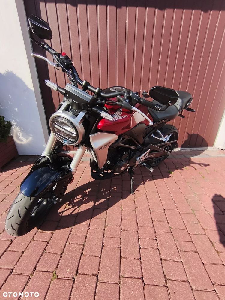 Honda CB - 8