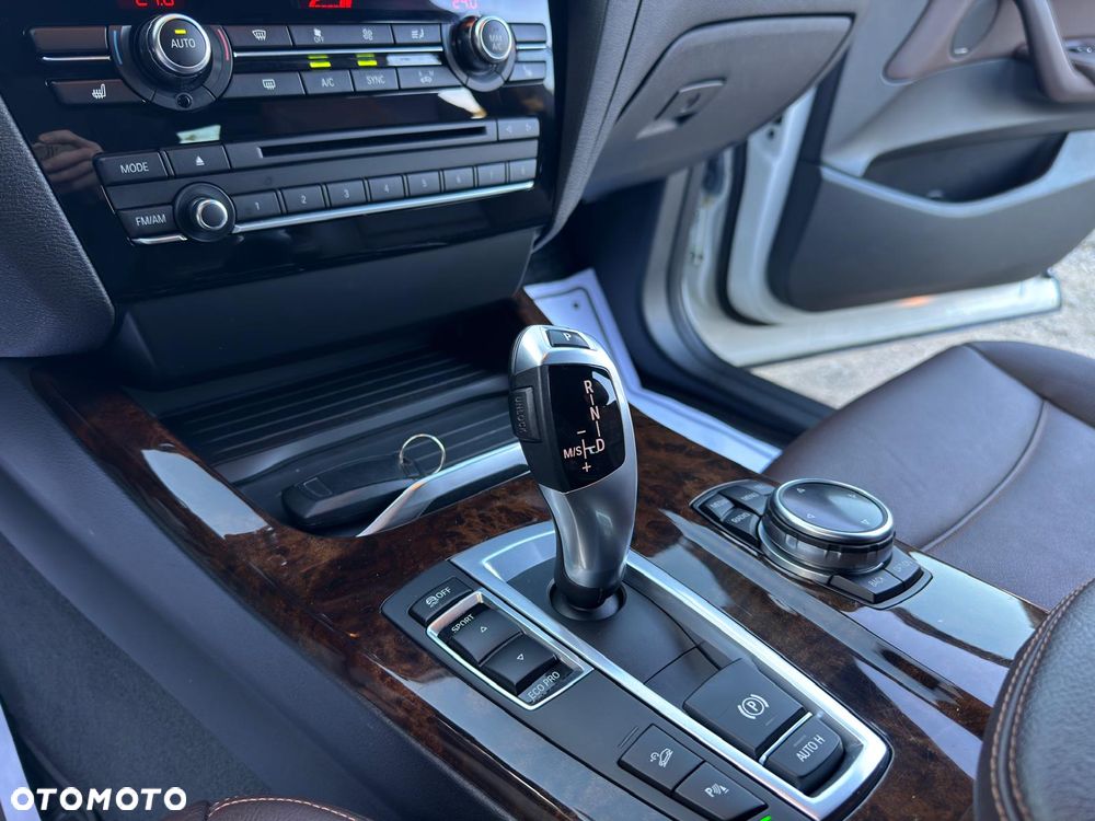 BMW X3 xDrive28i xLine - 31