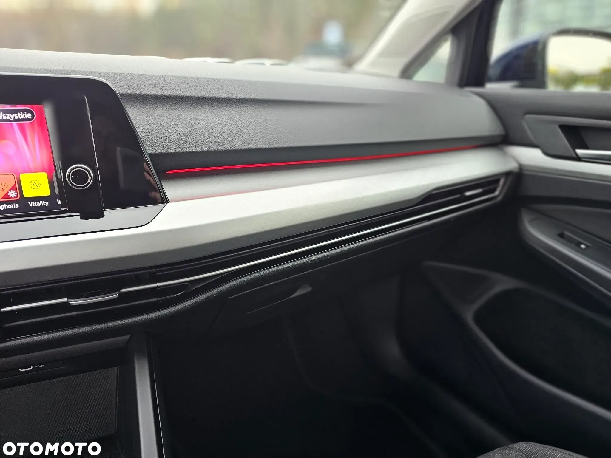Volkswagen Golf - 32