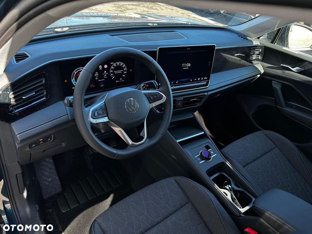 Volkswagen Tiguan - 5