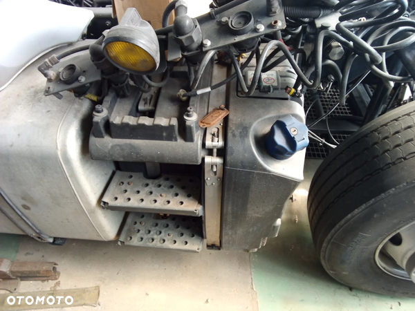 Zbiornik ADBLUE Iveco stralis 05801279471