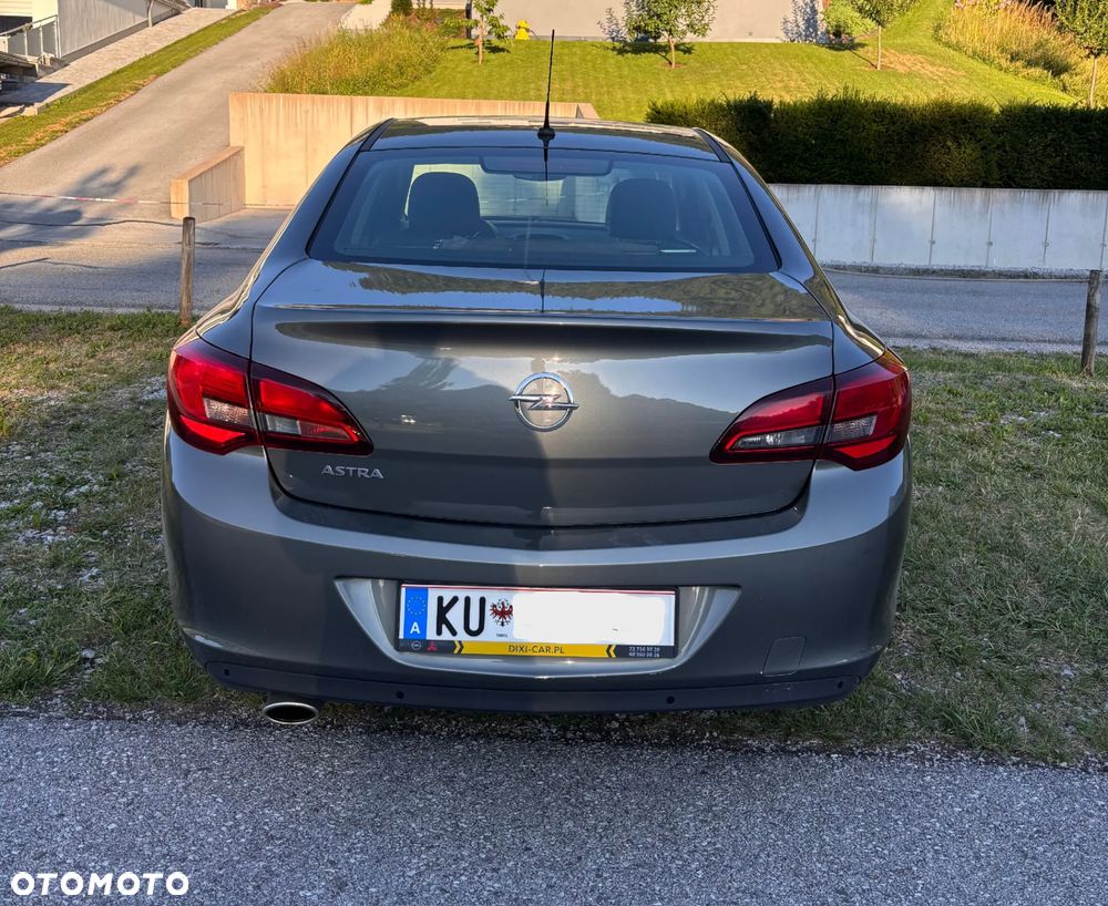 Opel Astra 1.4 T Business - 8
