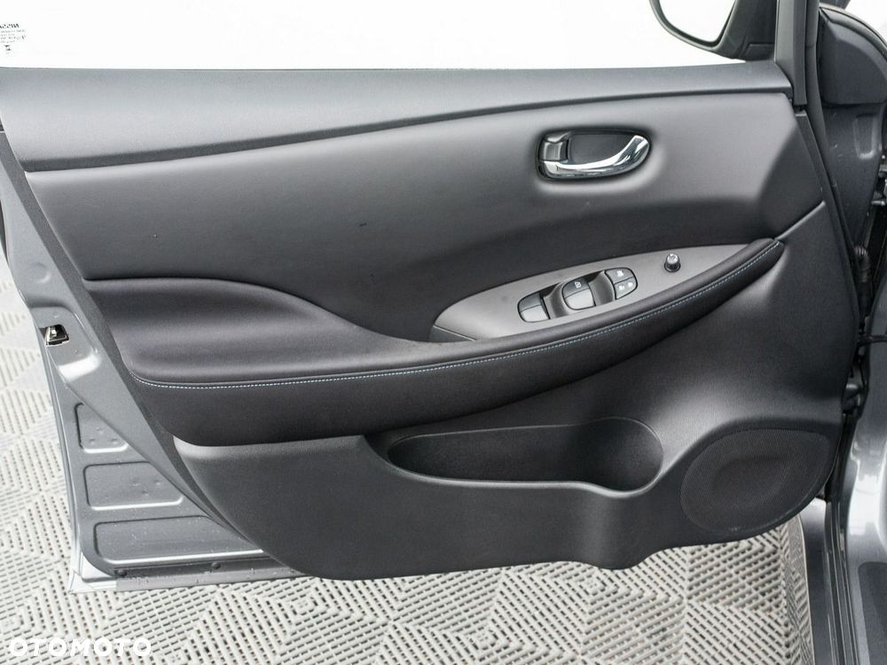 Nissan Leaf 40kWh Acenta - 10