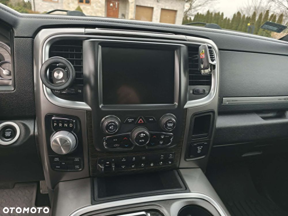 Dodge RAM - 12