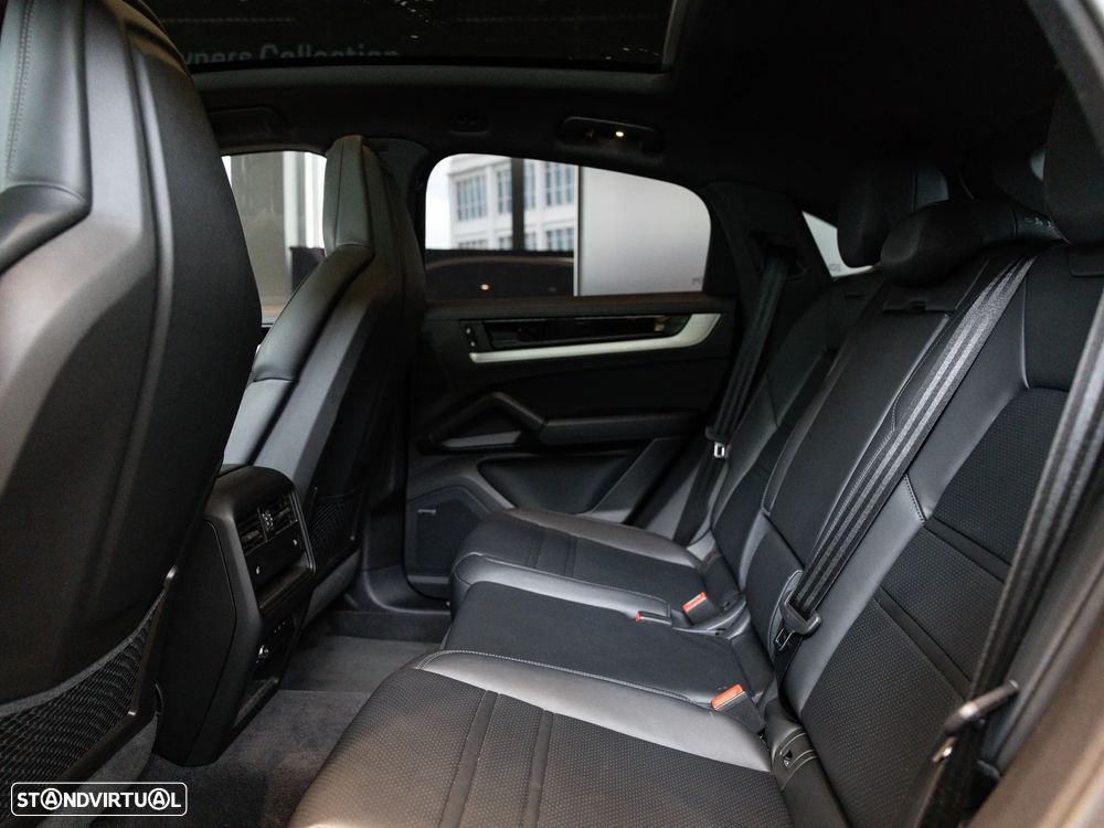 Porsche Cayenne Coupé S E-Hybrid - 32