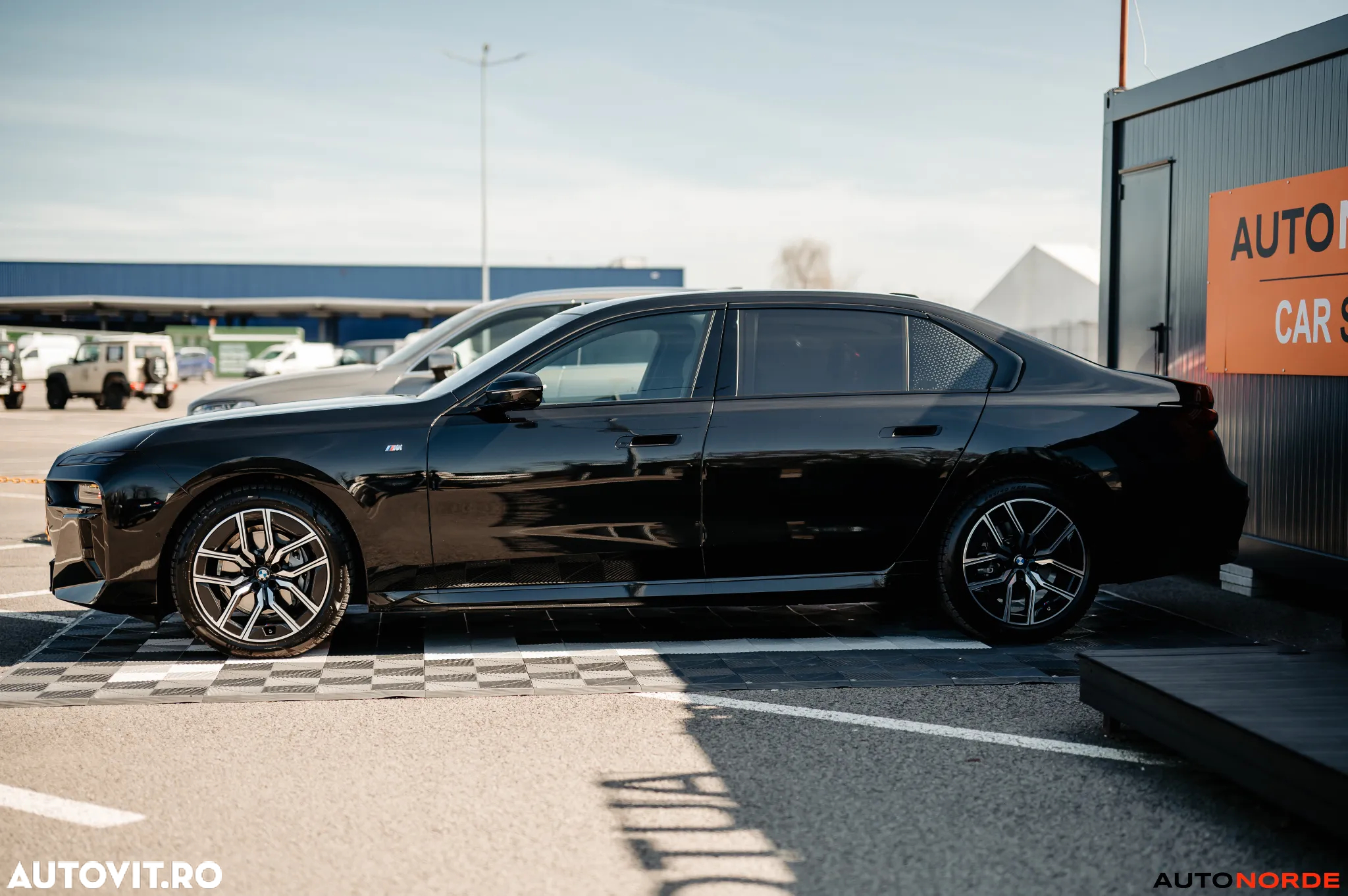 BMW Seria 7 740d xDrive MHEV - 8