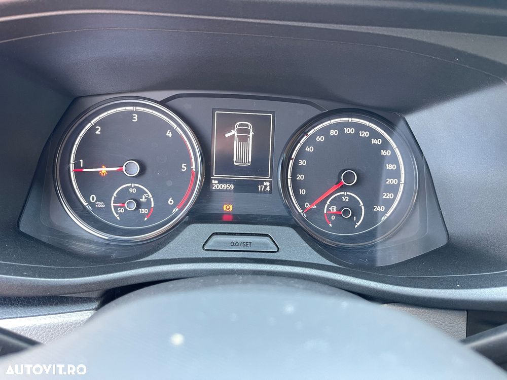Volkswagen Transporter 2.0TDI  LUNG  2CULISANTE - 39