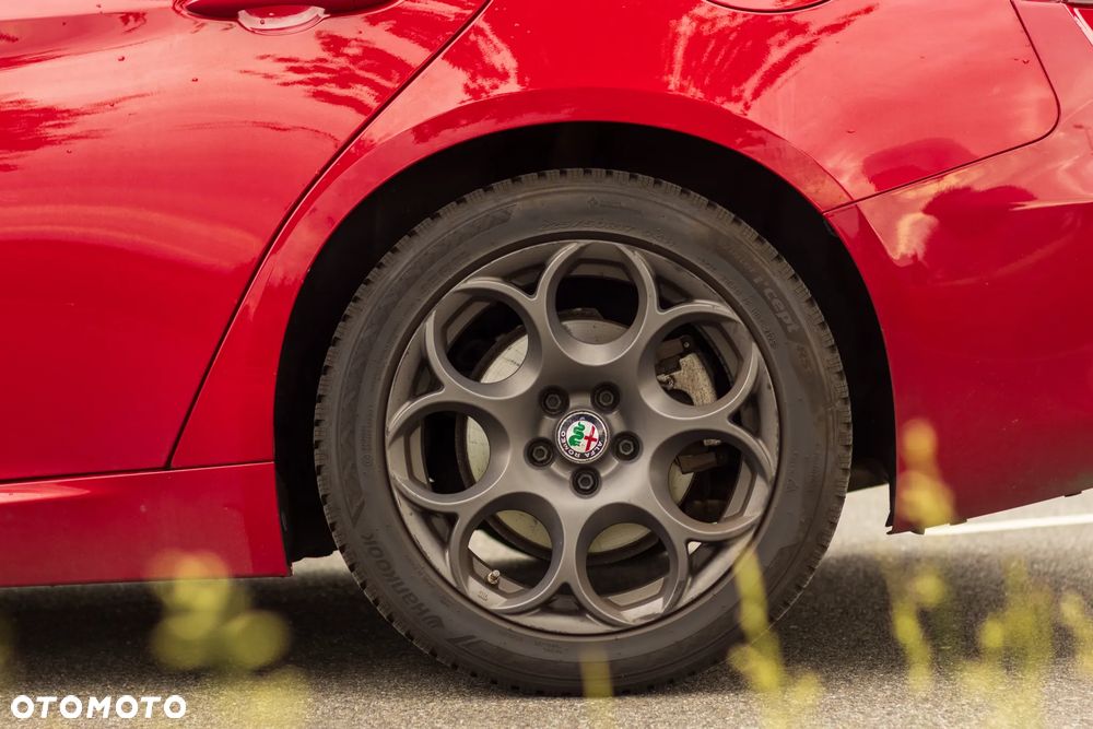 Alfa Romeo Giulia 2.0 Turbo Veloce - 9