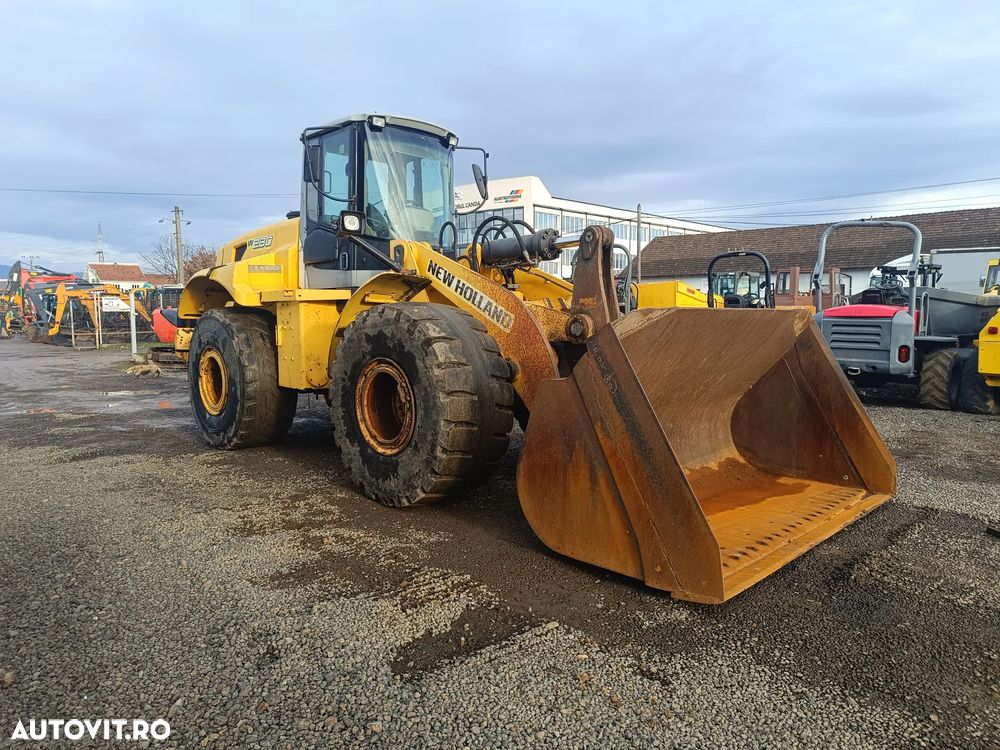 New Holland W231 - 1